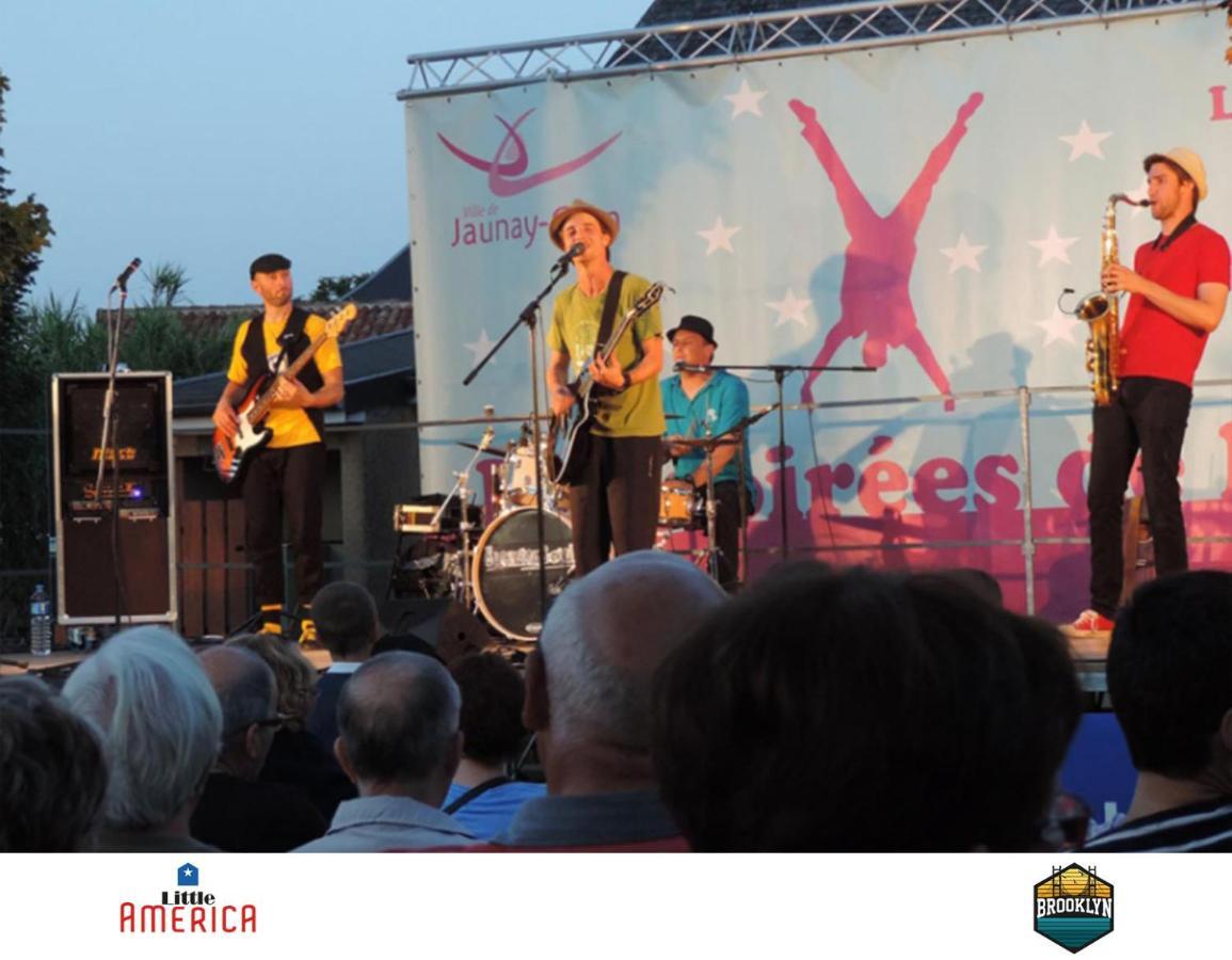 ז'ונה-קלה Little America - Appart Hotel 3Km Futuroscope מראה חיצוני תמונה
